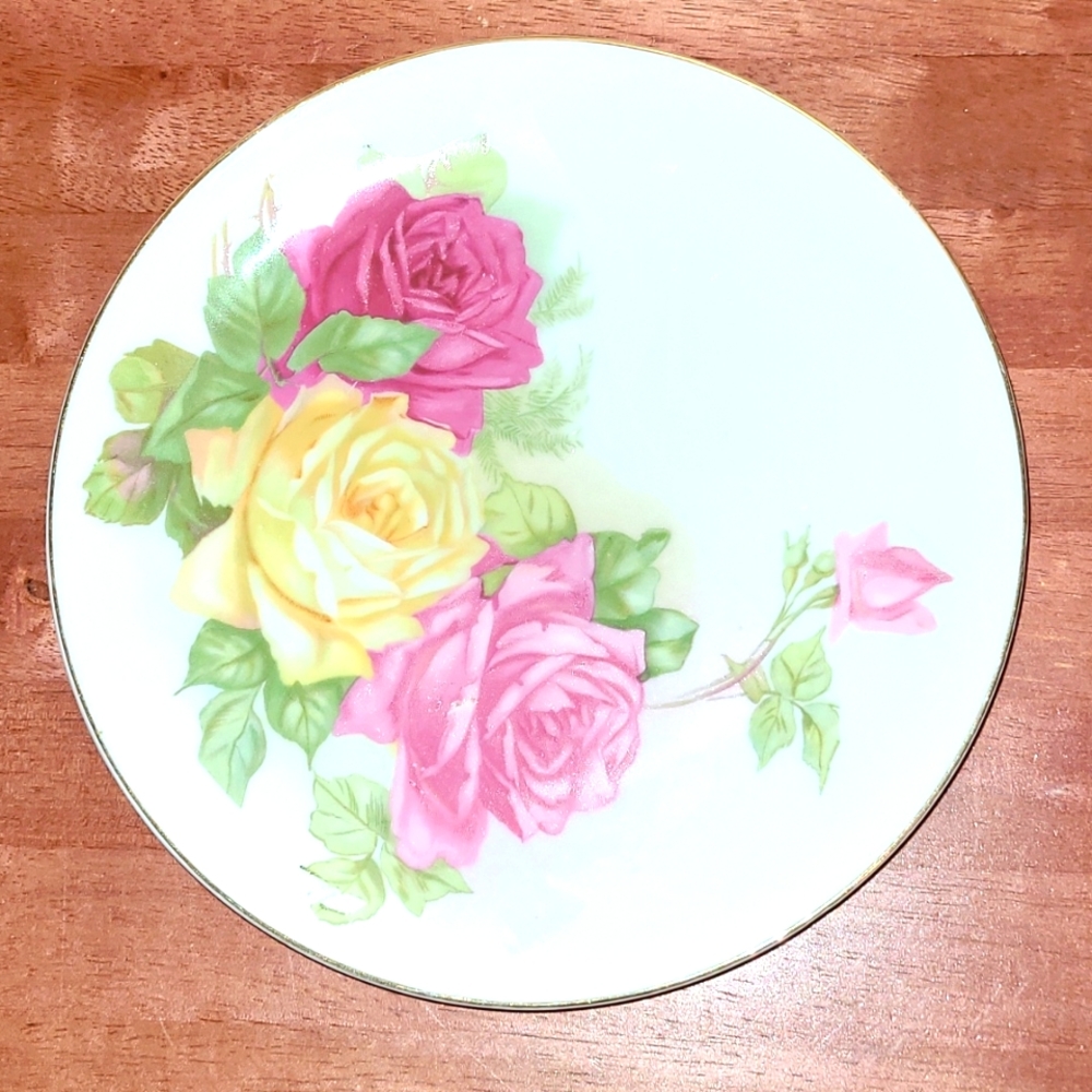 Antique Jaeger & Co Queen Louise Dinner Plate with Pink & Yellow Roses C.1912